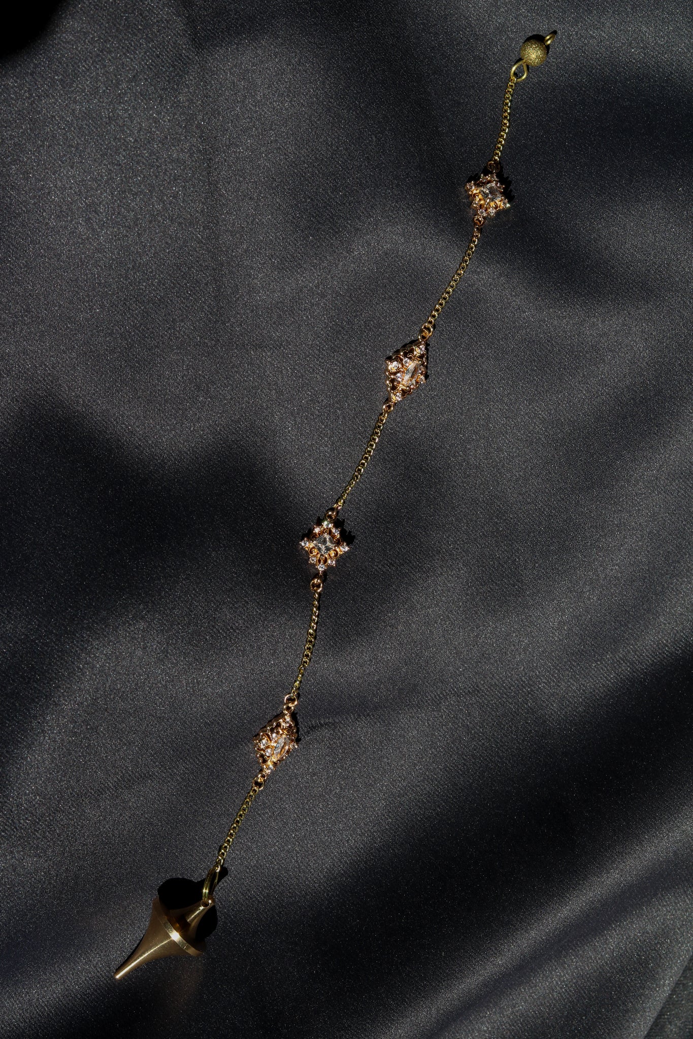Golden Jewel Pendulum