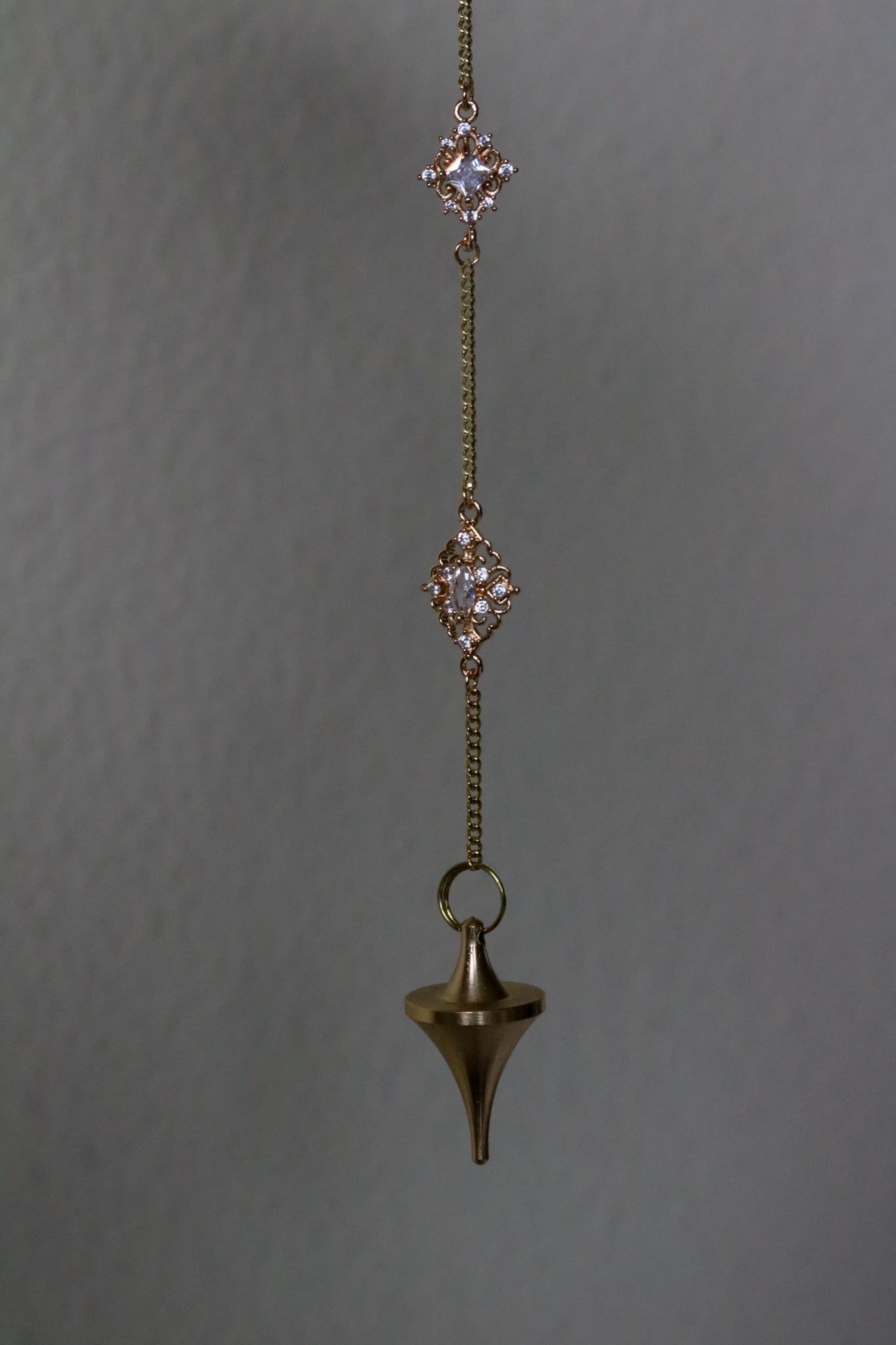 Golden Jewel Pendulum