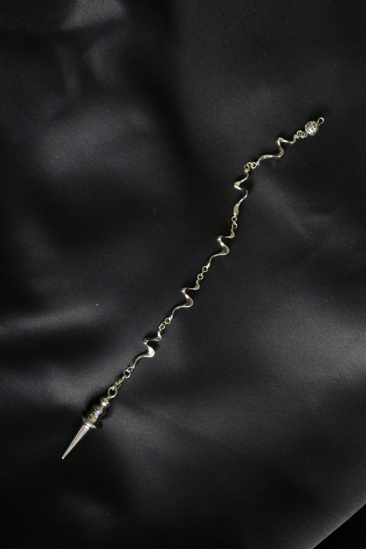Silver Swirl Pendulum